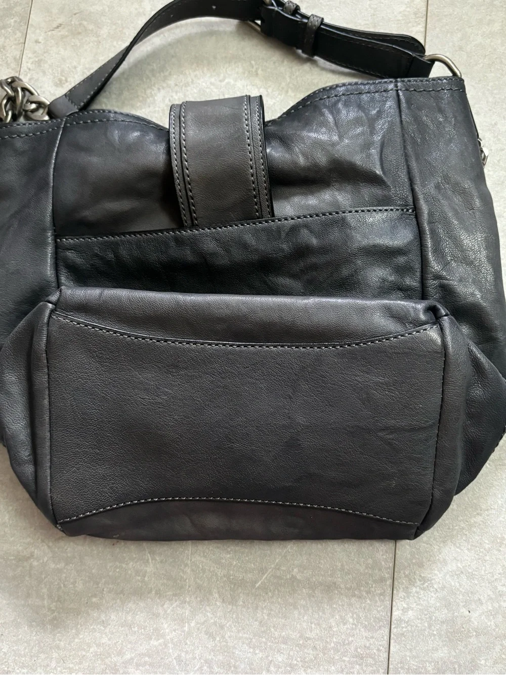 Frye Leather Ella Bucket Hobo Shoulder Bag Purse Pocketbook Carbon Grey Chain